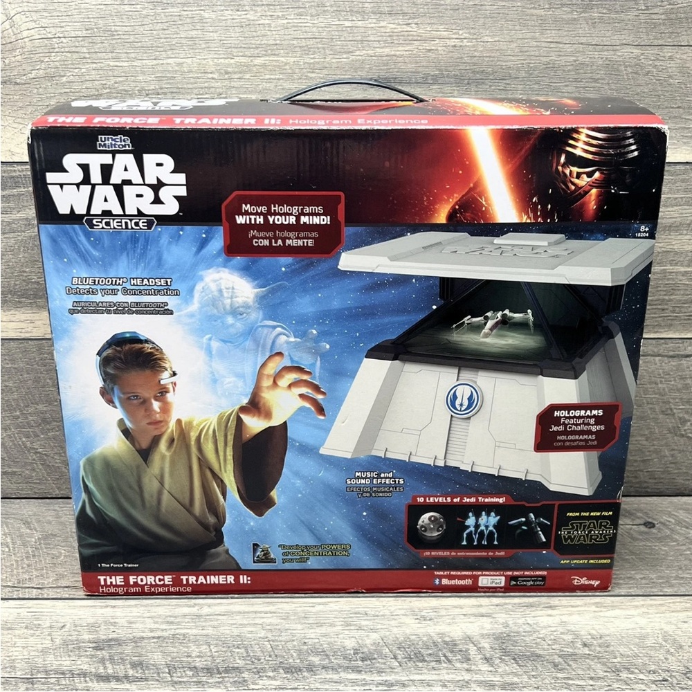 Star Wars Science The Force Trainer II Hologram Experience w/ Bluetooth Headset